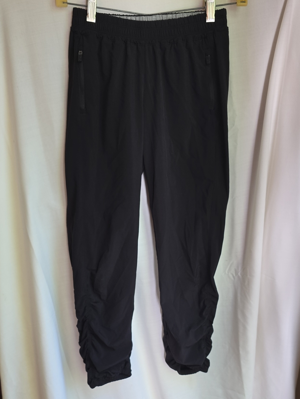 Athleta Girl Jogger Sweatpants with Zip Pockets